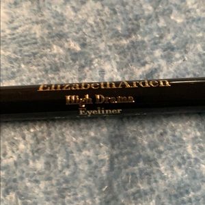 ELIZABETH ARDEN EYELINER. NEW.